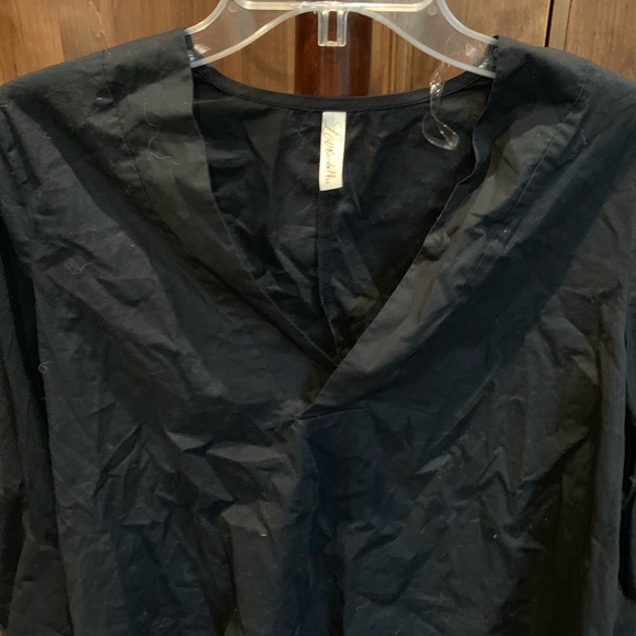 Bell sleeve top - Picture 2 of 6